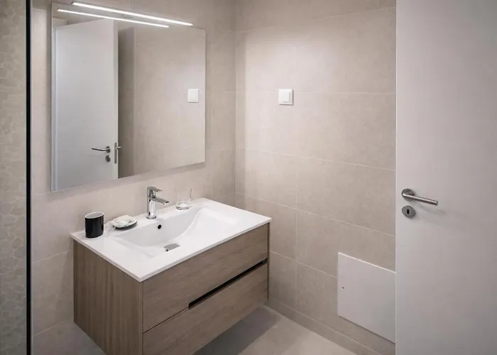 - Grill Terrace 别墅 *